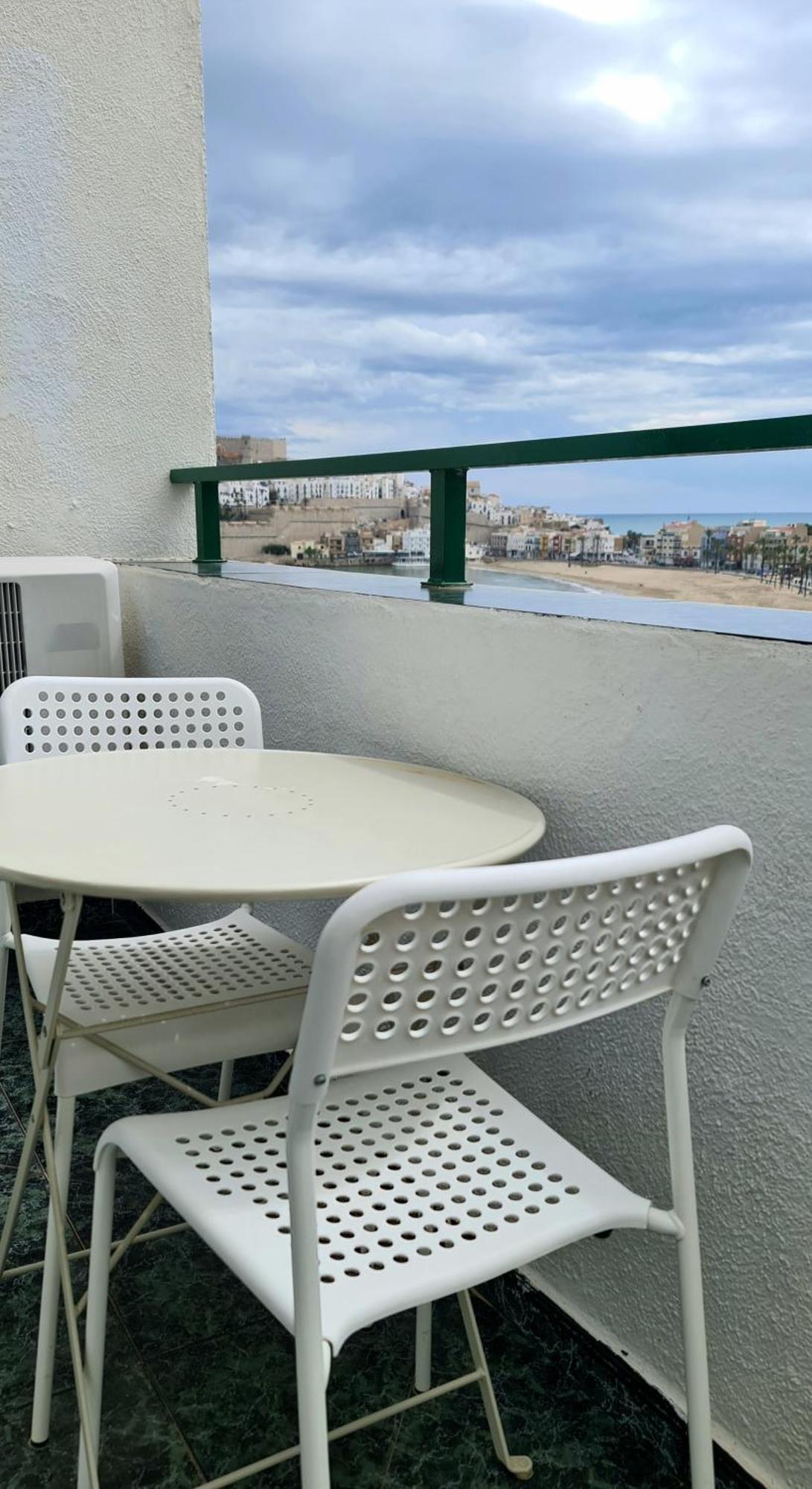 Apartamento Loft Primera Linea De Playa, Vistas Altas Mar Y Castillo Peniscola Exterior photo